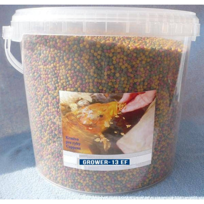 granule pro kaprovité ryby Grower
