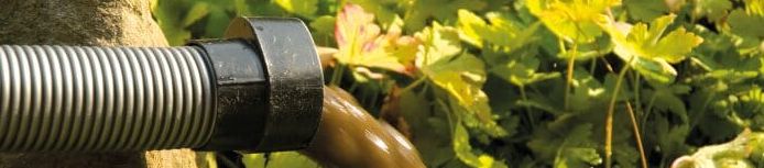 vysavač bahna Pondovac 5 vypouští vodu