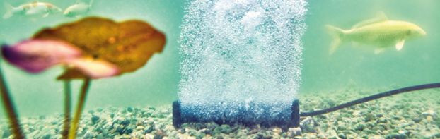 vzduchovací válec v jezírku